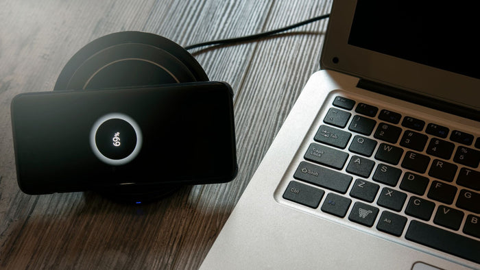 Android phone magnetic charging